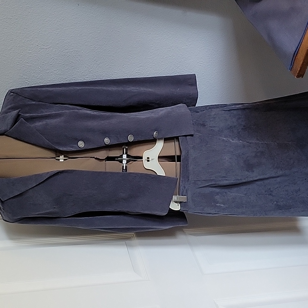 Suede like fabric pencil skirt suit